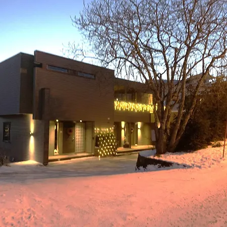 Panoramic With Three Bedrooms شقة *